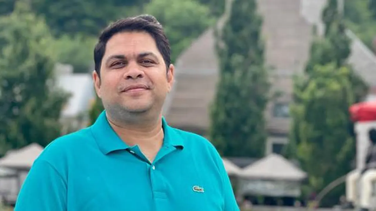 বিমানবন্দর থেকে দেশ টিভির ব্যবস্থাপনা পরিচালক আরিফ হাসান গ্রেফতার - the Bengali Times