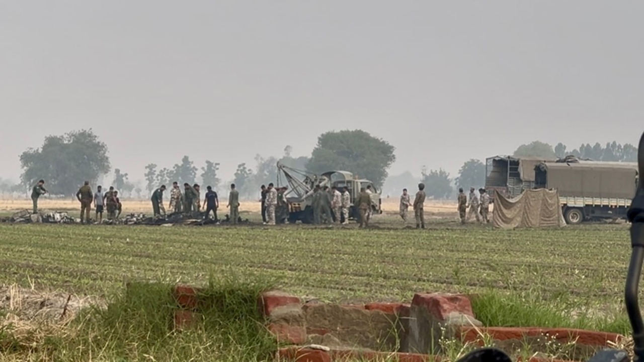 ভারতের ভাটিন্ডা বিমানঘাঁটি গুঁড়িয়ে দিলো পাকিস্তান, দাবি পাকিস্তানের - the Bengali Times ভারতের ভাটিন্ডা বিমানঘাঁটি গুঁড়িয়ে দিলো পাকিস্তান, দাবি পাকিস্তানের - the Bengali Times