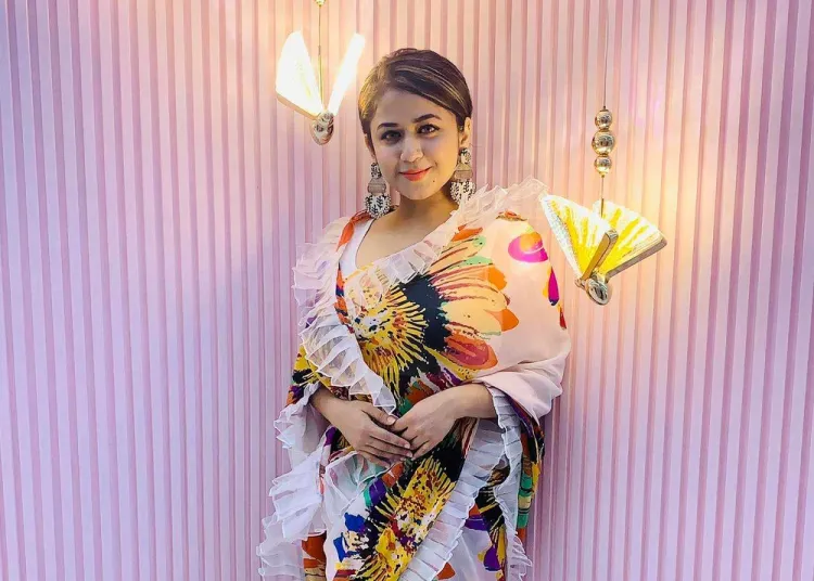 ‘মিডিয়াতে কম কাজ করেও টাকা কামানো যায়, যদি সুগার ড্যাডি থাকে’ - the Bengali Times ‘মিডিয়াতে কম কাজ করেও টাকা কামানো যায়, যদি সুগার ড্যাডি থাকে’ - the Bengali Times
