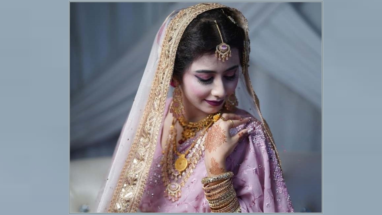 অটোরিকশার চাকায় ওড়না পেঁচিয়ে তরুণীর মৃত্যু - the Bengali Times অটোরিকশার চাকায় ওড়না পেঁচিয়ে তরুণীর মৃত্যু - the Bengali Times