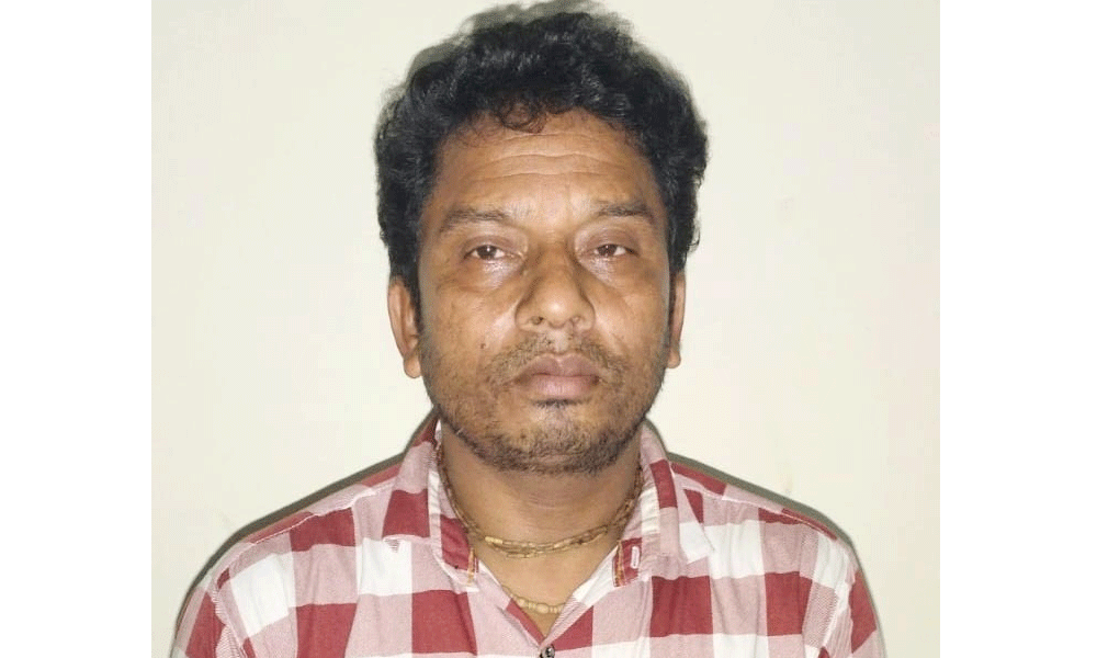 ছাত্রীকে মা সম্বোধন করে পাশের আসনে বসান অটোচালক, অতঃপর… - the Bengali Times ছাত্রীকে মা সম্বোধন করে পাশের আসনে বসান অটোচালক, অতঃপর… - the Bengali Times