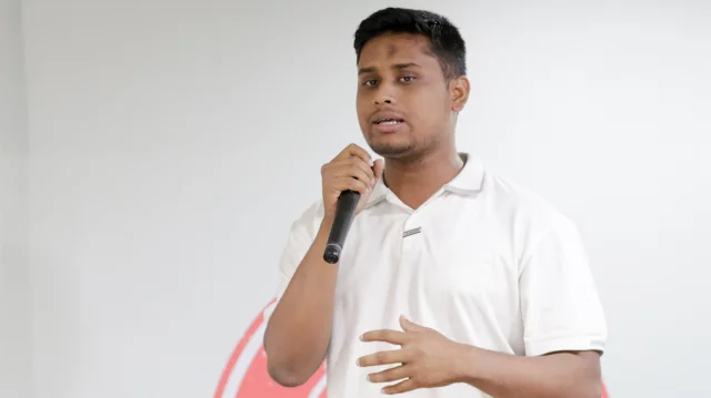 চা খেতে ১ লাখ টাকা করে চাওয়া শুরু করেছে দুদক, অভিযোগ হাসনাতের - the Bengali Times চা খেতে ১ লাখ টাকা করে চাওয়া শুরু করেছে দুদক, অভিযোগ হাসনাতের - the Bengali Times
