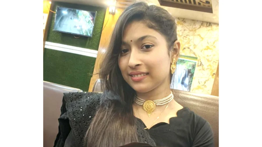 প্রেমিকের সঙ্গে উধাও স্ত্রী, ফিরে পেতে সবার কাছে দোয়া চাইলেন স্বামী - the Bengali Times প্রেমিকের সঙ্গে উধাও স্ত্রী, ফিরে পেতে সবার কাছে দোয়া চাইলেন স্বামী - the Bengali Times