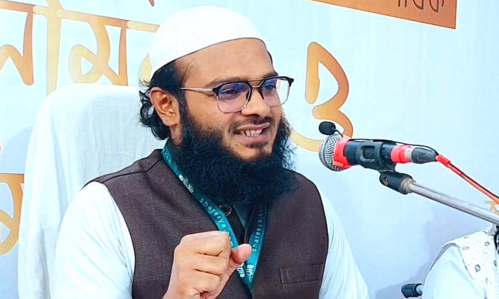 মুফতি কাসেমীর বিরুদ্ধে ৩য় স্ত্রীর গুরুতর অভিযোগ, আড়ালে চলে ‘চুক্তিভিত্তিক বিয়ে’ - the Bengali Times মুফতি কাসেমীর বিরুদ্ধে ৩য় স্ত্রীর গুরুতর অভিযোগ, আড়ালে চলে ‘চুক্তিভিত্তিক বিয়ে’ - the Bengali Times