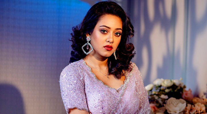 দীঘিকে চিঠি লিখলেন হোটেলের পরিচ্ছন্নতাকর্মী - the Bengali Times দীঘিকে চিঠি লিখলেন হোটেলের পরিচ্ছন্নতাকর্মী - the Bengali Times