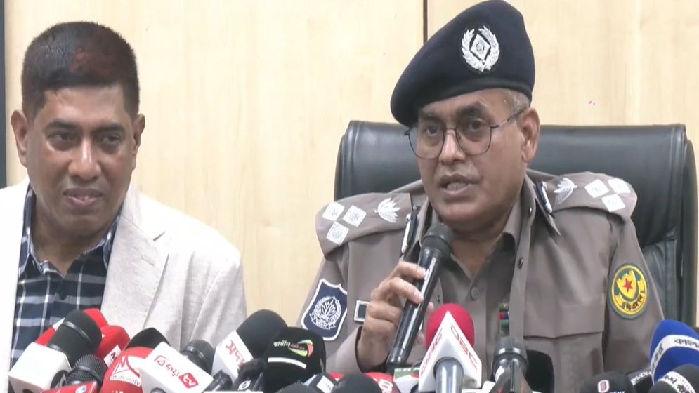 ওসমান হাদি হত্যা: হামলাকারী ফয়সালের ২ সহযোগী ভারতে আটক - the Bengali Times ওসমান হাদি হত্যা: হামলাকারী ফয়সালের ২ সহযোগী ভারতে আটক - the Bengali Times
