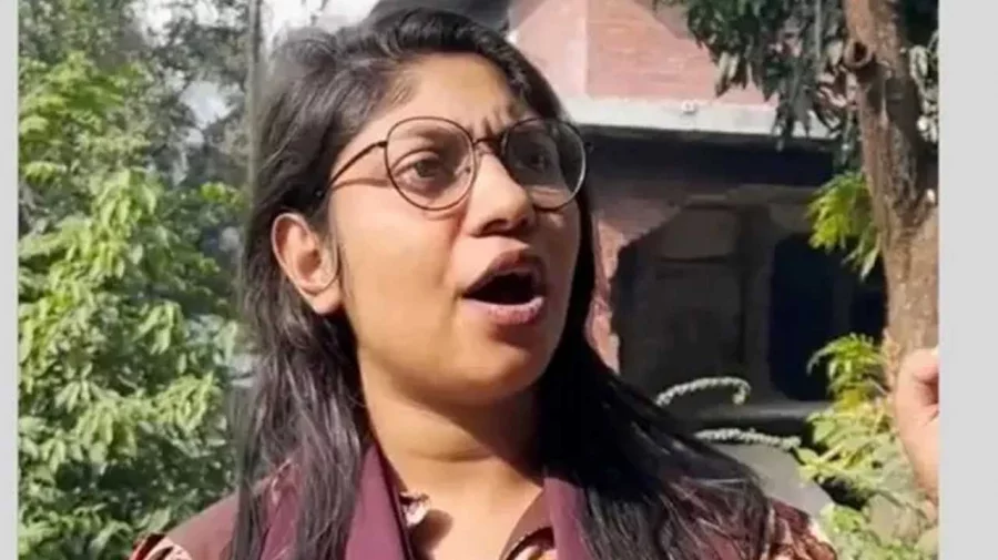 শেষ স্ট্যাটাসে হাদিকে নিয়ে যা লিখেছিলেন এনসিপির নেত্রী রুমী - the Bengali Times শেষ স্ট্যাটাসে হাদিকে নিয়ে যা লিখেছিলেন এনসিপির নেত্রী রুমী - the Bengali Times
