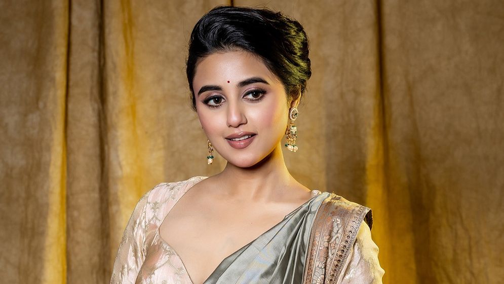 কেন ক্ষমা চাইলেন স্বস্তিকা - the Bengali Times