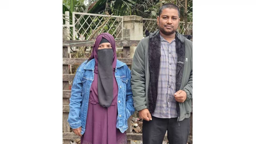 শারীরিক সম্পর্কের পর অস্বীকার শিবির নেতার, বিয়ের দাবিতে অবস্থান প্রেমিকার - the Bengali Times শারীরিক সম্পর্কের পর অস্বীকার শিবির নেতার, বিয়ের দাবিতে অবস্থান প্রেমিকার - the Bengali Times
