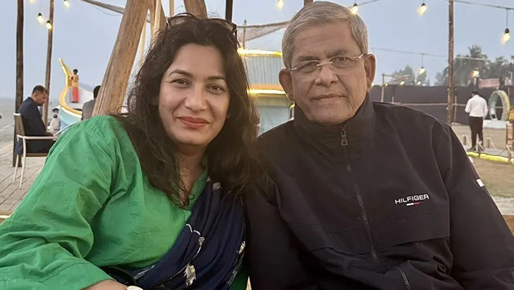 শবেবরাতের রাতে ভাইরাল মির্জাকন্যার ফেসবুক পোস্ট - the Bengali Times শবেবরাতের রাতে ভাইরাল মির্জাকন্যার ফেসবুক পোস্ট - the Bengali Times