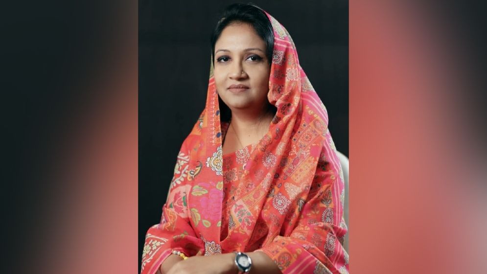 এমপি হওয়া সর্বকনিষ্ঠ নারী কে এই পুতুল - the Bengali Times এমপি হওয়া সর্বকনিষ্ঠ নারী কে এই পুতুল - the Bengali Times