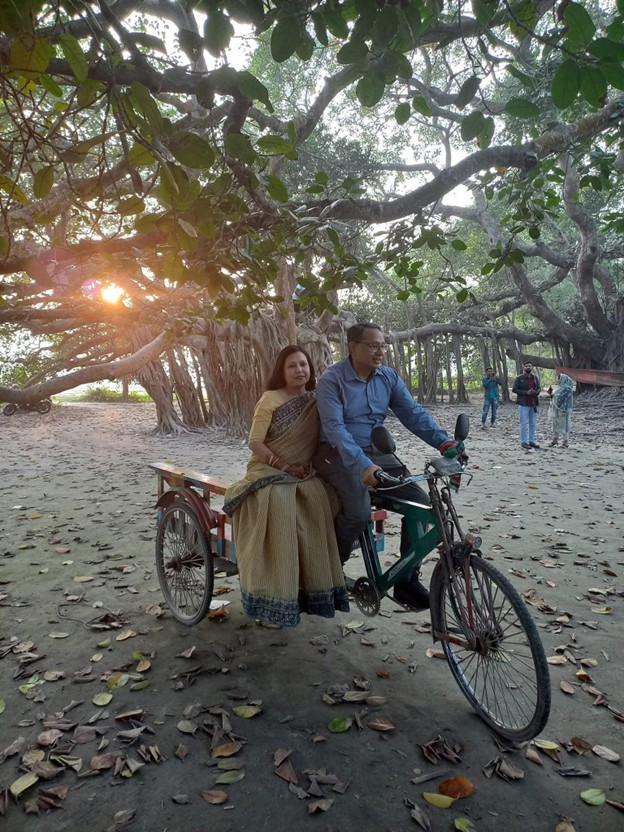 ক্ষুধার রাজ্যে পৃথিবী গদ্যময় - the Bengali Times ক্ষুধার রাজ্যে পৃথিবী গদ্যময় - the Bengali Times