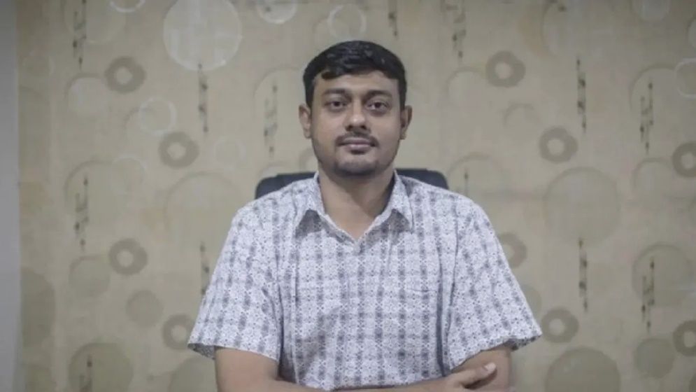 নাসীরুদ্দীন পাটওয়ারীকে আদালতে হাজির হতে সমন - the Bengali Times নাসীরুদ্দীন পাটওয়ারীকে আদালতে হাজির হতে সমন - the Bengali Times