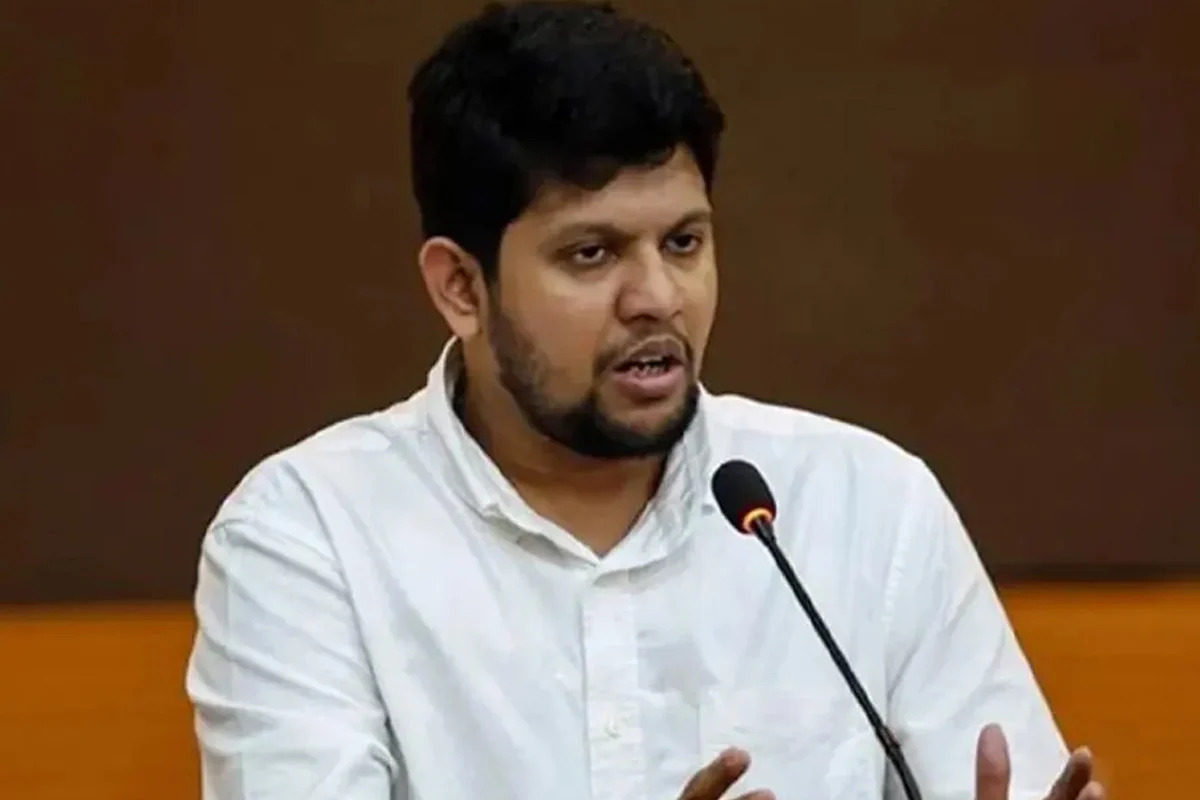 আওয়ামীলীগ ব্যাক করেছে, দেখো নাই? বললেন মাহফুজ আলম - the Bengali Times আওয়ামীলীগ ব্যাক করেছে, দেখো নাই? বললেন মাহফুজ আলম - the Bengali Times