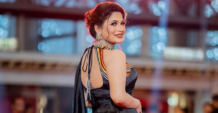 ‘আমি এতই গরিব যে ২০০ কোটি টাকা যে কম টাকা, সেটাও বুঝতে পারছি না’ - the Bengali Times