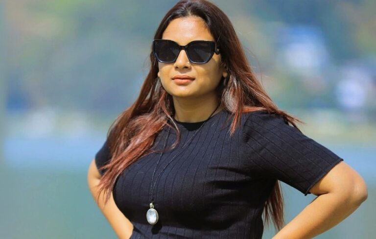 আসিফ মাহমুদকে কটাক্ষ করে নীলার পোস্ট - the Bengali Times আসিফ মাহমুদকে কটাক্ষ করে নীলার পোস্ট - the Bengali Times
