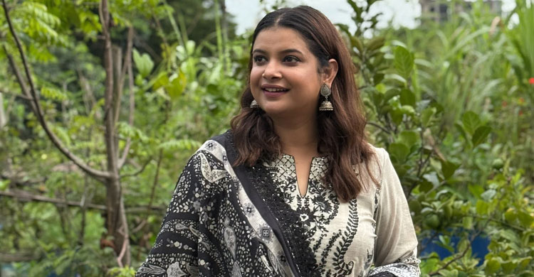 ‘১৪ বছরে কেউ খারাপ প্রস্তাব দেওয়ার সাহস পায়নি’— গুঞ্জনের জবাবে শবনম ফারিয়া - the Bengali Times