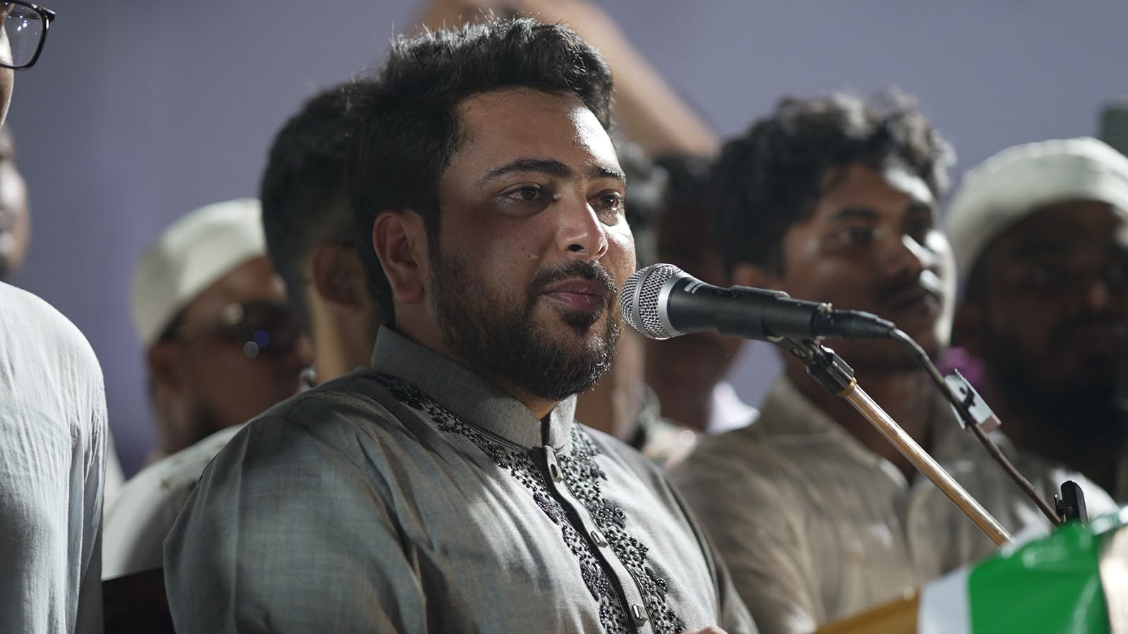 অসুস্থতার অজুহাতে রাষ্ট্রপতি যেন বিদেশে যেতে না পারেন: নাহিদ ইসলাম - the Bengali Times