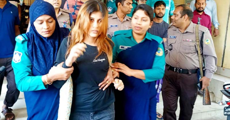 ফাঁদে ফেলে ব্ল্যাকমেইল, সক্রিয় ‘হানি ট্র্যাপ’ চক্র - the Bengali Times ফাঁদে ফেলে ব্ল্যাকমেইল, সক্রিয় ‘হানি ট্র্যাপ’ চক্র - the Bengali Times