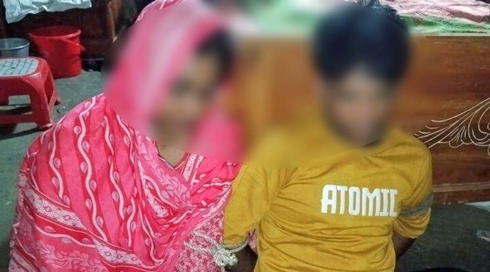 কাঁঠালবাগানের ভেতর আপত্তিকর অবস্থায় আটক প্রেমিক যুগল, অতঃপর…. - the Bengali Times