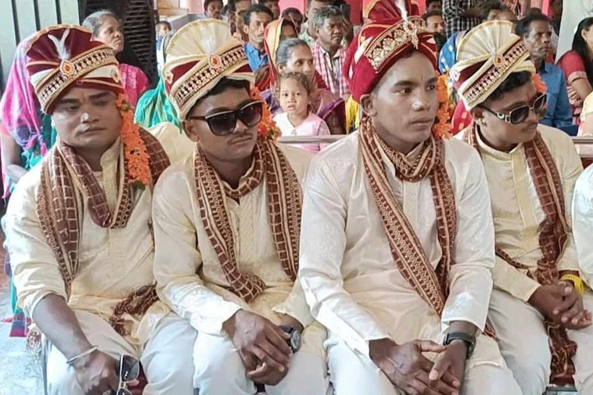 সেজেগুজে থাকেন পাত্ররা, পছন্দ করে কিনে নেন কনেরা! - the Bengali Times সেজেগুজে থাকেন পাত্ররা, পছন্দ করে কিনে নেন কনেরা! - the Bengali Times