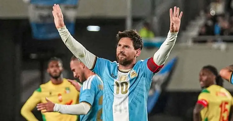 ‘আমি যেতে চাই না, মাঠ ছাড়তে চাই না’—কান্না চেপে বিদায় মেসির - the Bengali Times ‘আমি যেতে চাই না, মাঠ ছাড়তে চাই না’—কান্না চেপে বিদায় মেসির - the Bengali Times
