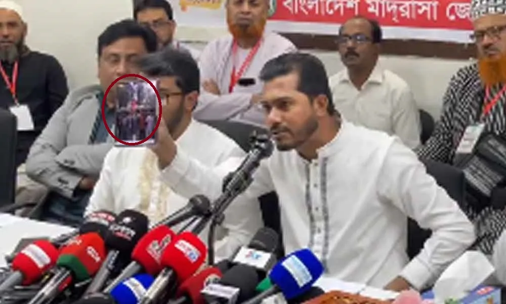 সাদিক কায়েমের সেই ছবি প্রকাশ্যে আনলেন প্রতিমন্ত্রী নুর - the Bengali Times সাদিক কায়েমের সেই ছবি প্রকাশ্যে আনলেন প্রতিমন্ত্রী নুর - the Bengali Times